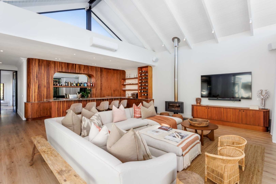 8 Bedroom Property for Sale in Val De Vie Estate Western Cape